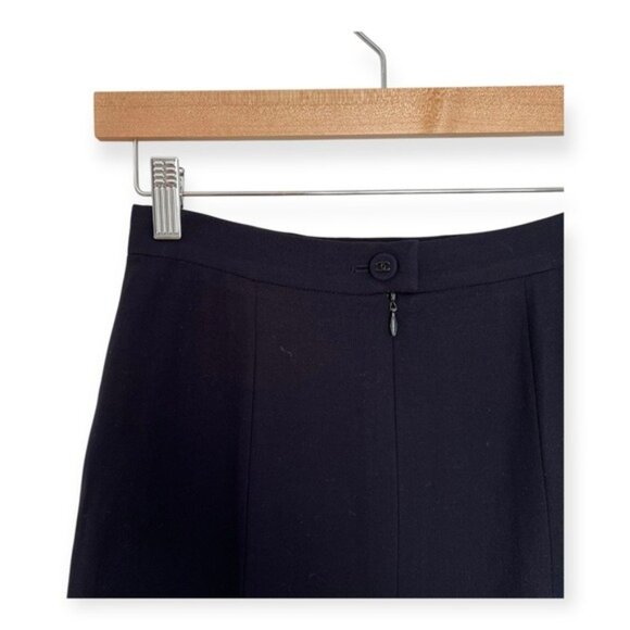 Chanel Navy Blue CC Logo High Waist Pleated Mini Skirt - Picture 3 of 7